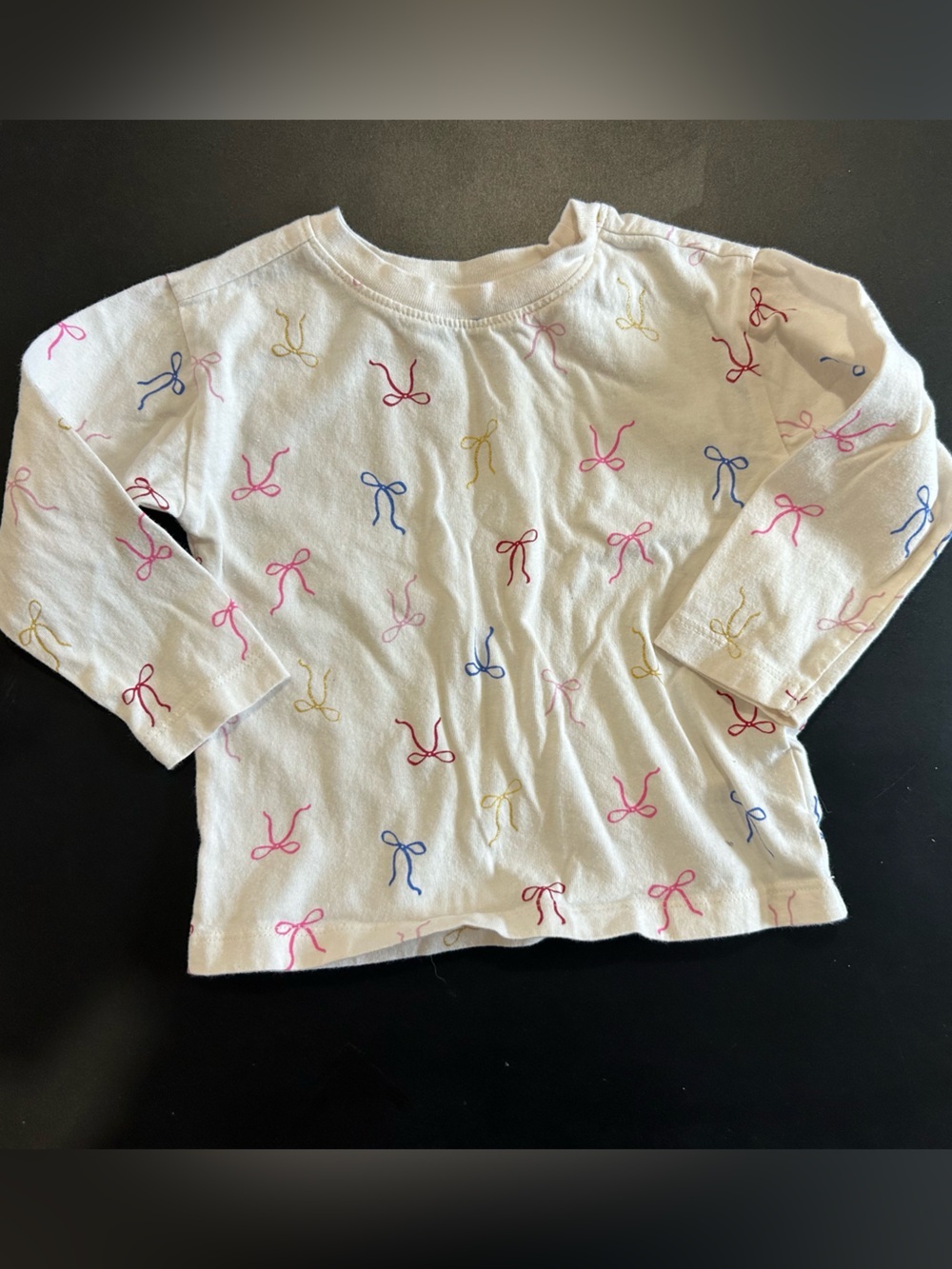 Old Navy White Top with Pink, Blue & Yellow Bow Print